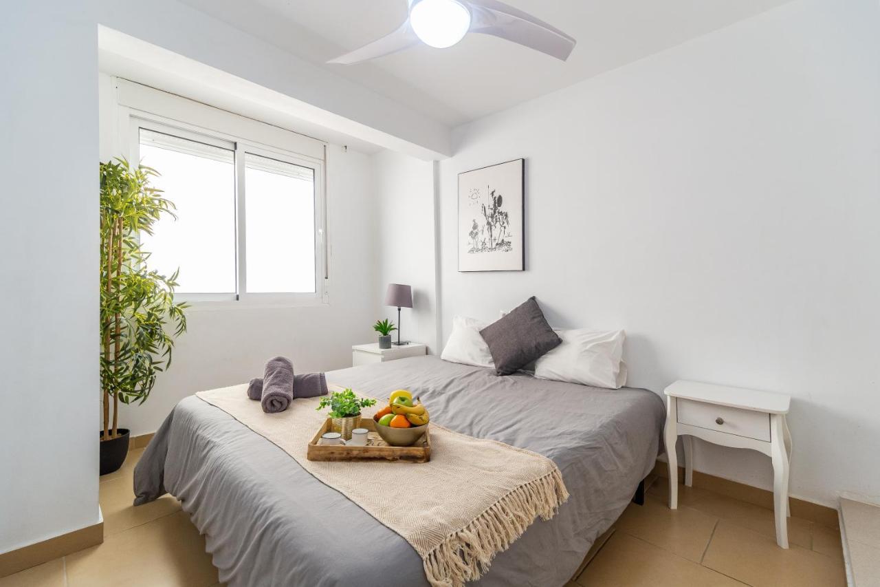 Fuengirola Paseo Maritimo Deluxe Apartment By The Beach Exterior foto